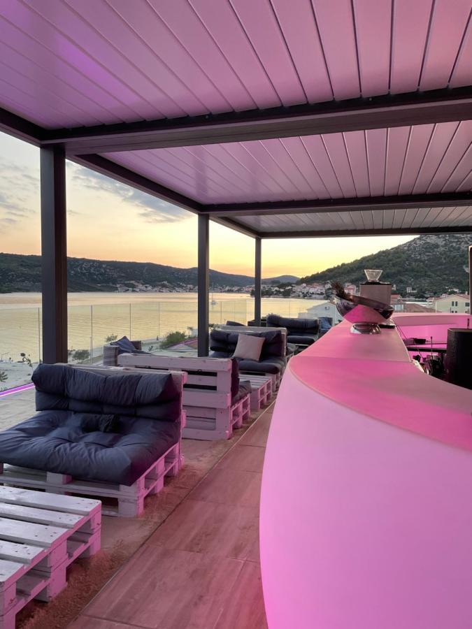 Sky Beach Aparthotel Marina Exterior photo